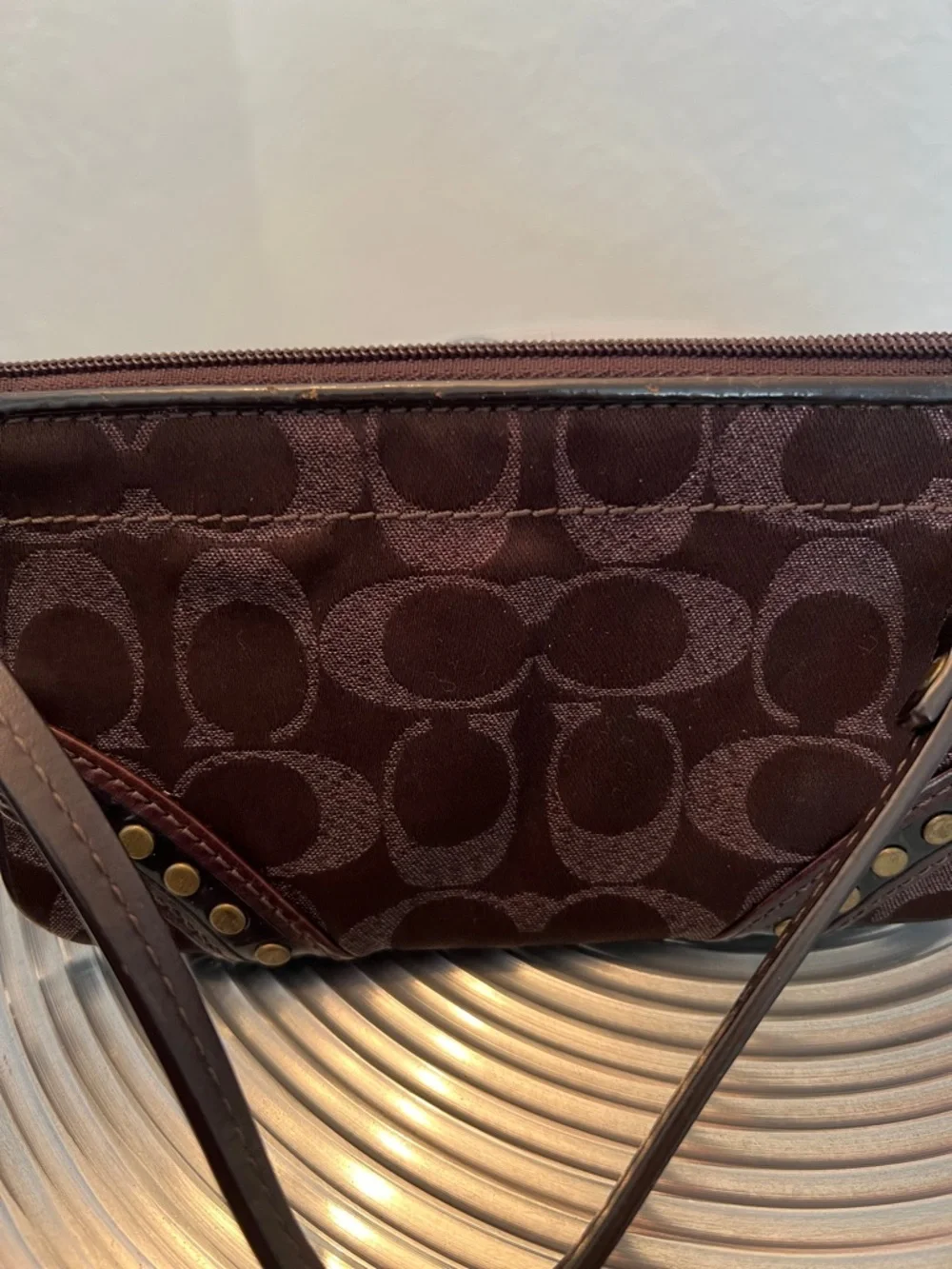 COACH EUC BROWN with BLACK PATENT WRISTLET